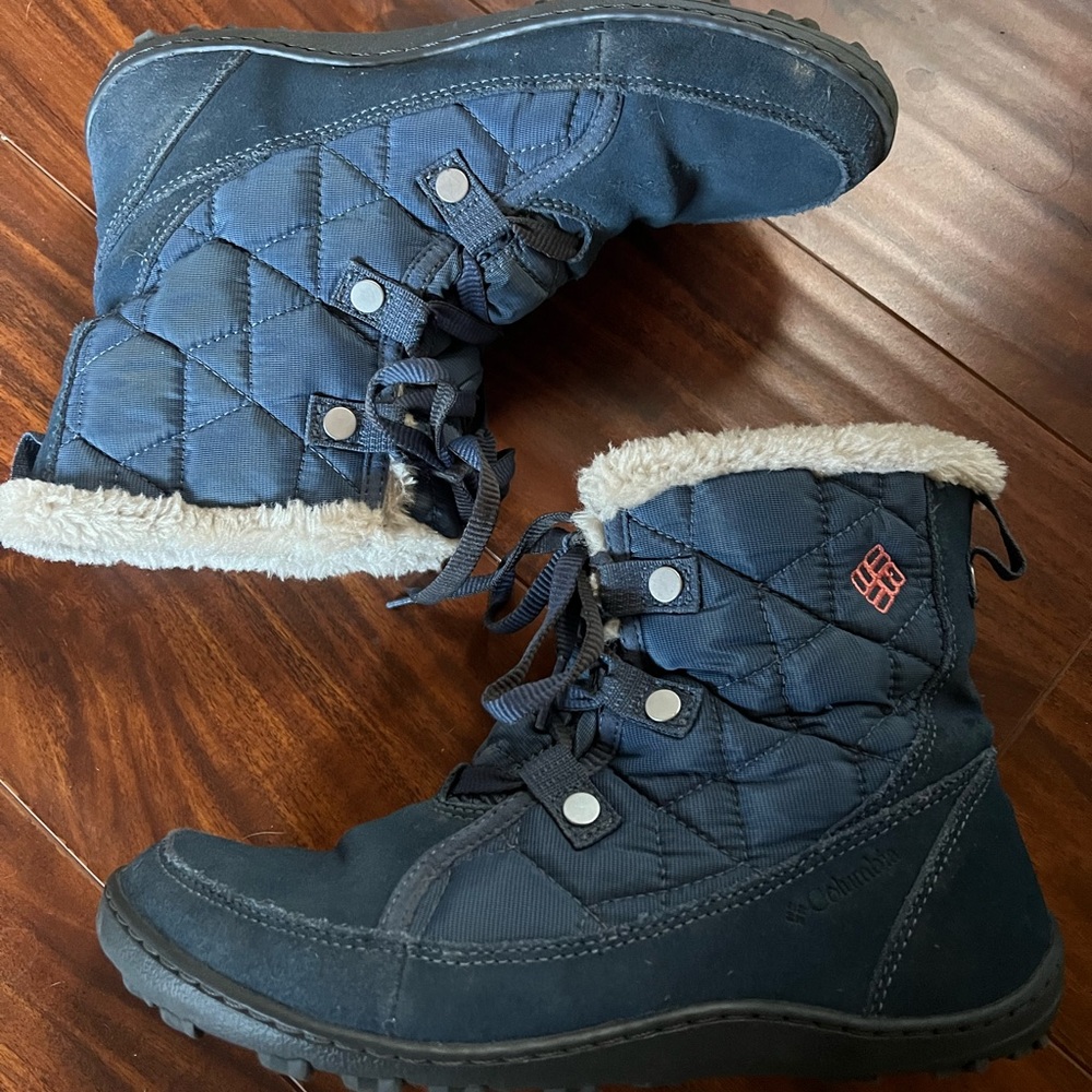Columbia Women’s Ankle Snow Booties (Sz 8.5)